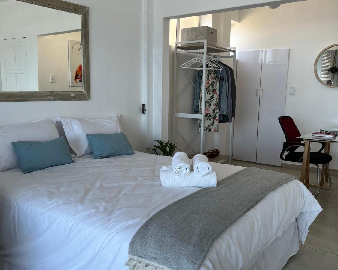 Ocean's Edge Apartment Umdloti
